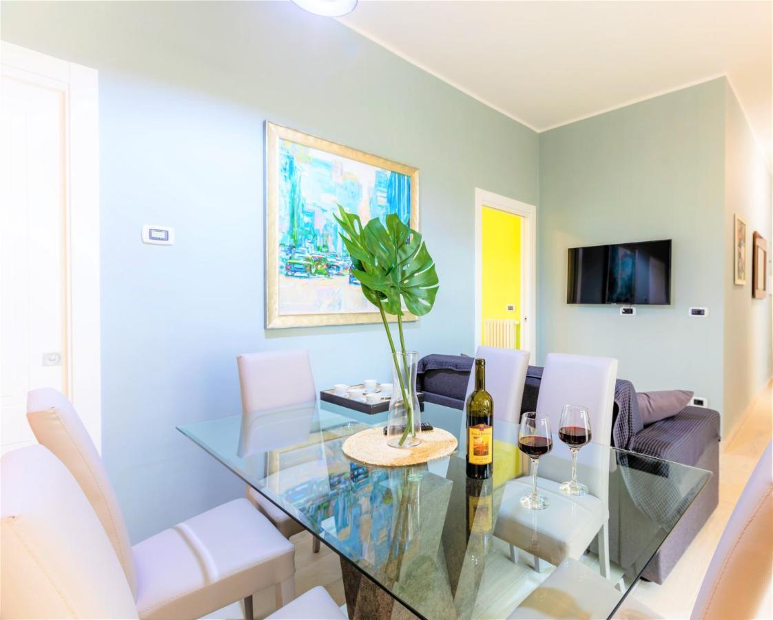 Hostly - Art & Color Midtown - 3br 2ba Apartment Rom